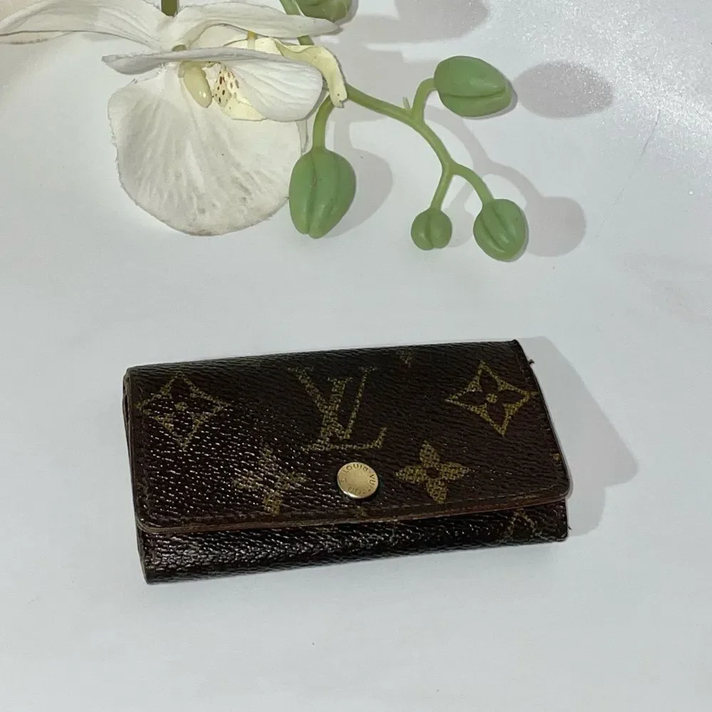 Louis Vuitton Monogram 4 Key Wallet